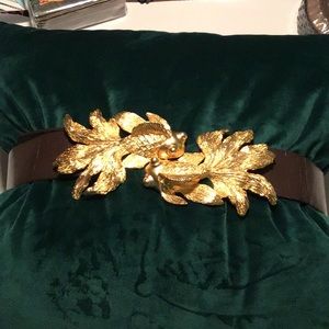 Mimi di N vintage belt buckle